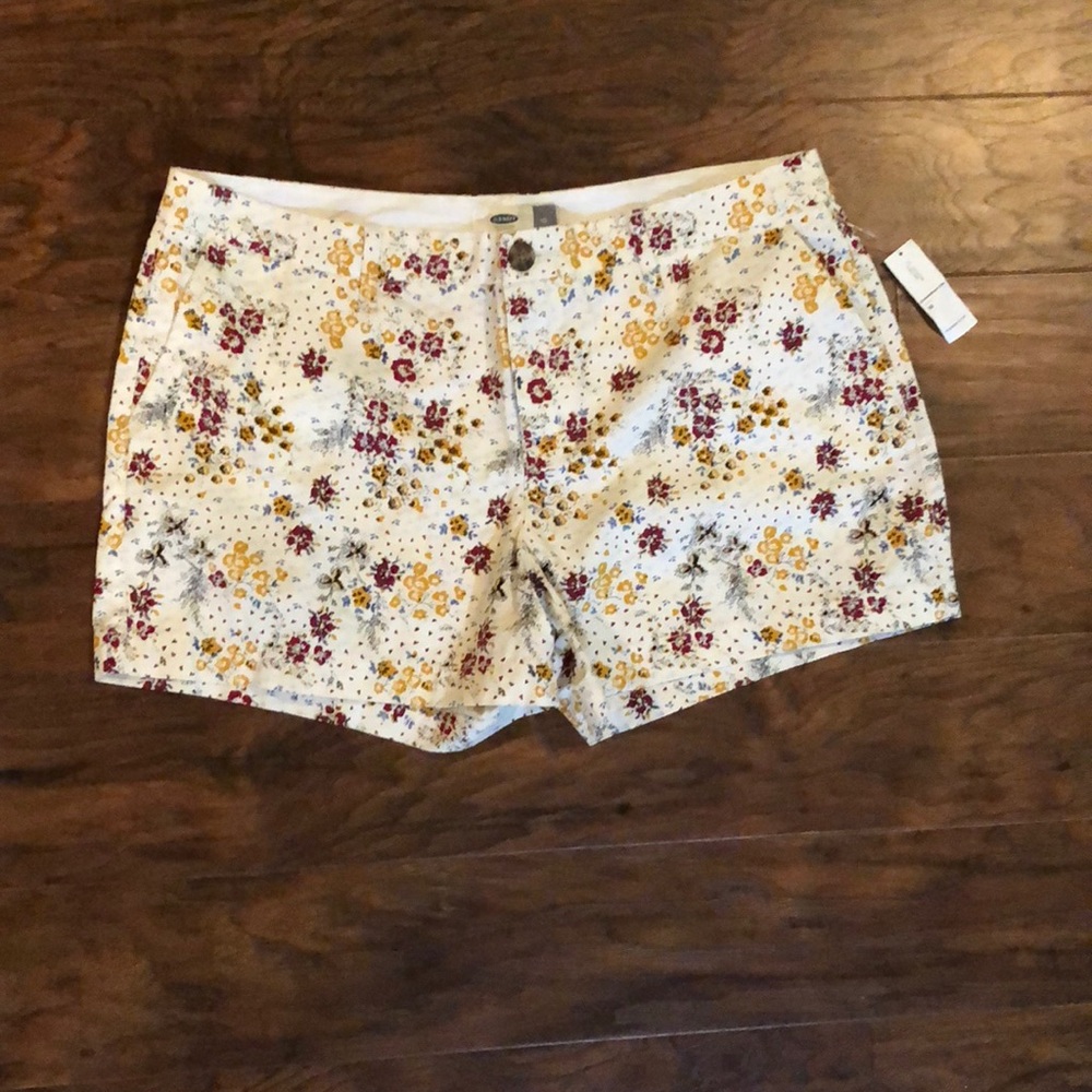 Very cute Old Navy shorts!